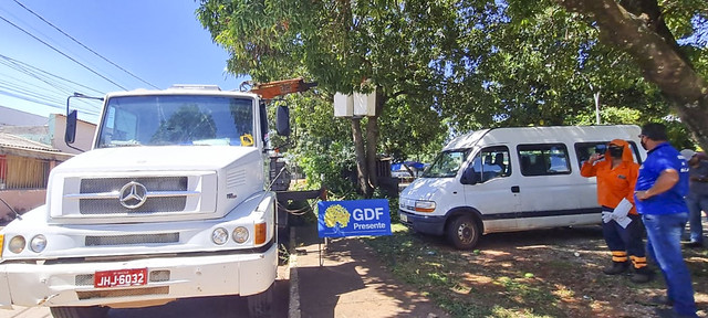 Praças prontas para o Natal na Vila Planalto