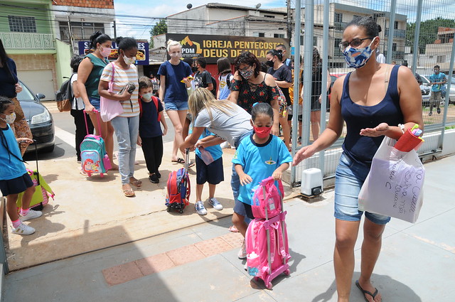 Após dois anos, a nova rotina nas escolas públicas do DF