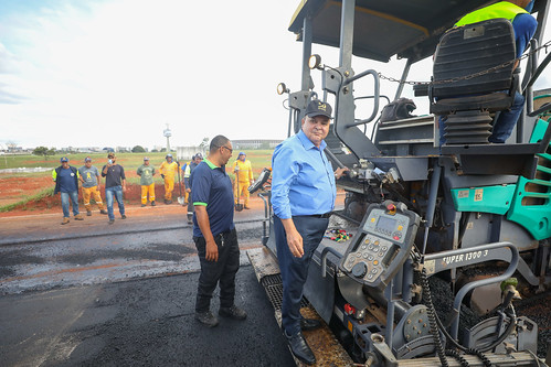 Começa asfaltamento da pista do Autódromo de Brasília