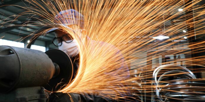 1689795074_usina_siderurgica_mascara_de_protecao_industria.jpg
