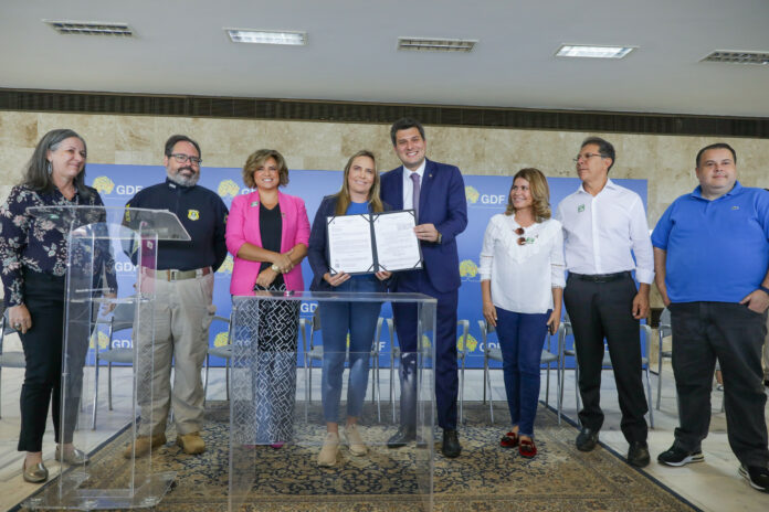 53055720615_6c4ff87d14_k