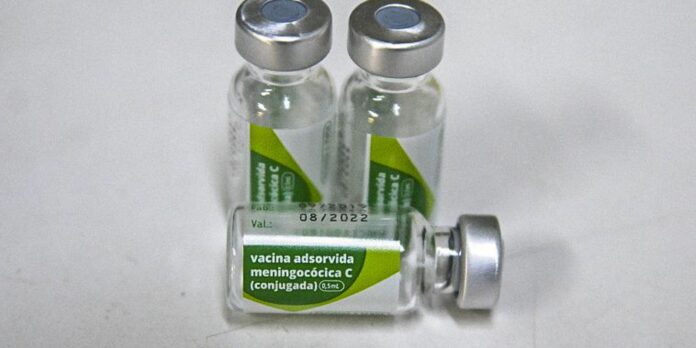 vacinacao_contra_meningite04092101683.jpg