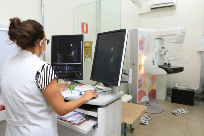 08.02.2023_-_Cesnu_Cancer_de_Mama_-_foto_Sandro_Araujo_10-1024x683