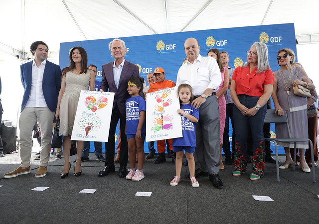 17/10/2023 - Governador Ibaneis Rocha entrega Cepi Sarah Kubitschek para o Sol Nascente