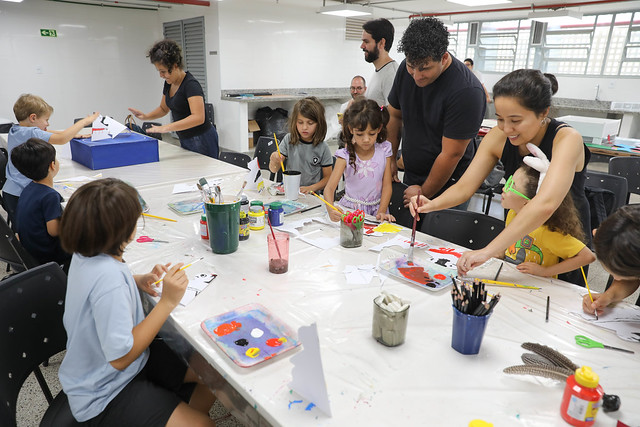 10/03/2024 - Programação de aniversário do Museu de Arte de Brasília diverte população