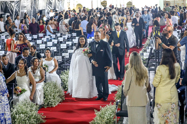 23/03/2025 - Casamento Comunitário alcança recorde de participação e oficializa união de 100 casais